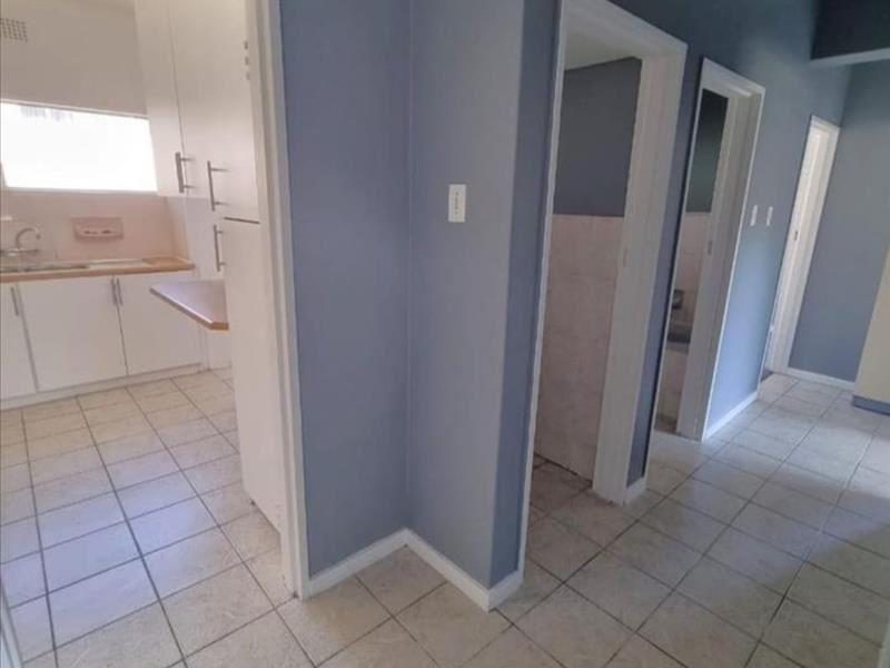 2 Bedroom Property for Sale in Oostersee Western Cape